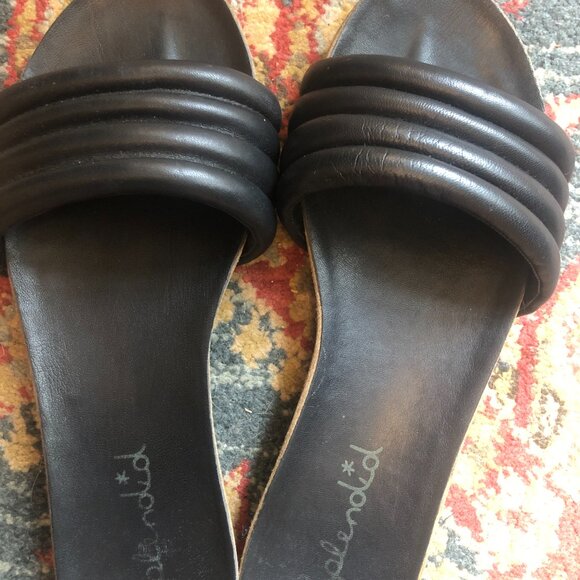 Splendid Leather Flat, Slide Sandals, Black, Women's Size 8 - Picture 6 of 12